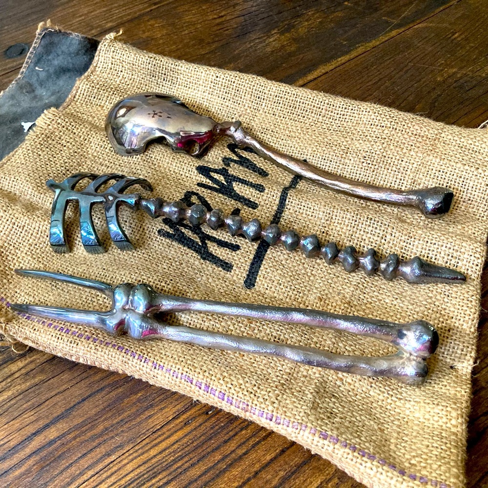 🛑 VINTAGE MICHAEL ARAM "BONES" SILVER 3 PIECE SERVING SET. NEVER USED 💫